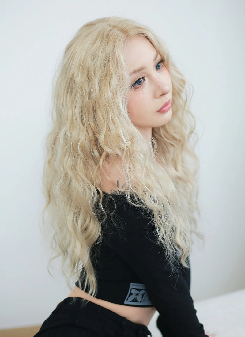 Blonde Wavy Lace Front Synthetic Wig LFK5544