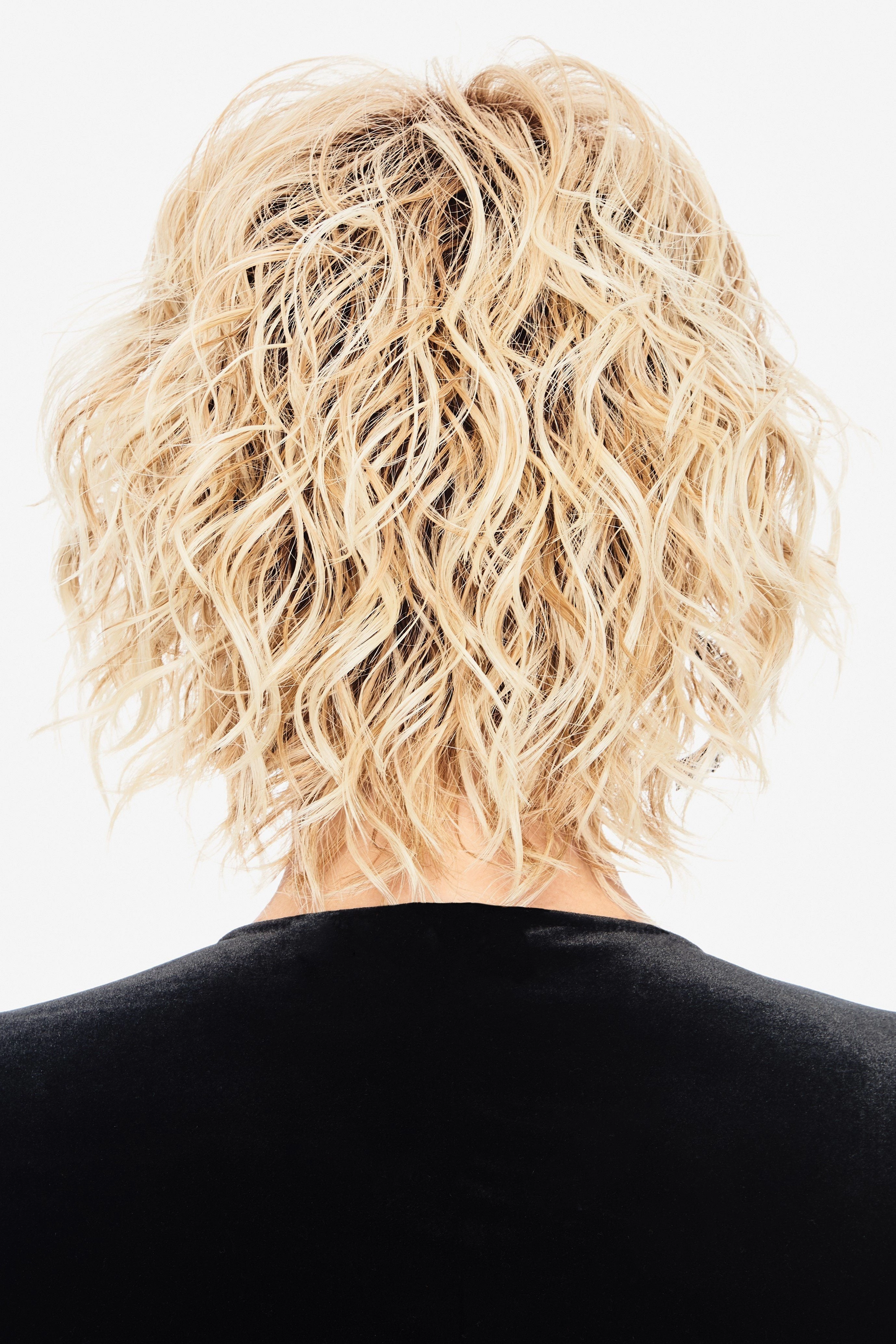 Hairdo Wigs - Breezy Wave Cut (#HDBZWC)