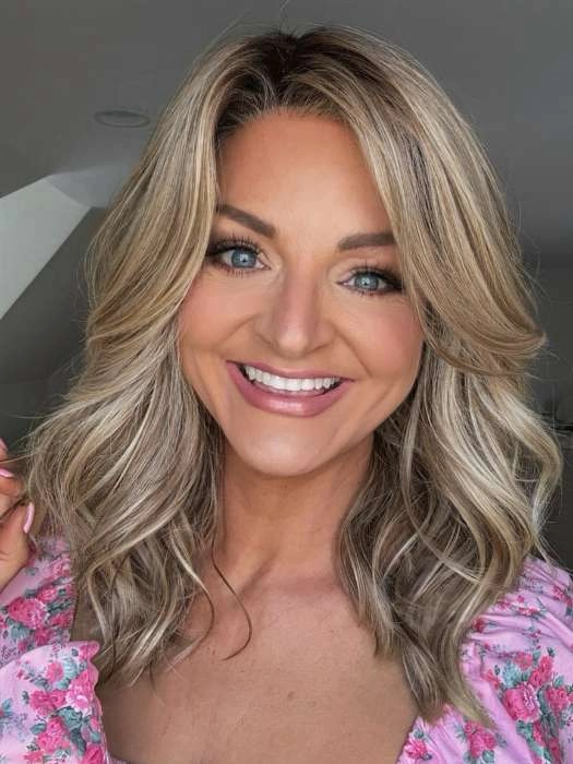 Laguna Beach | Synthetic Lace Front Wig (Mono Part)