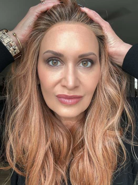 Selfie Mode | Synthetic Lace Front Wig (Mono Top)