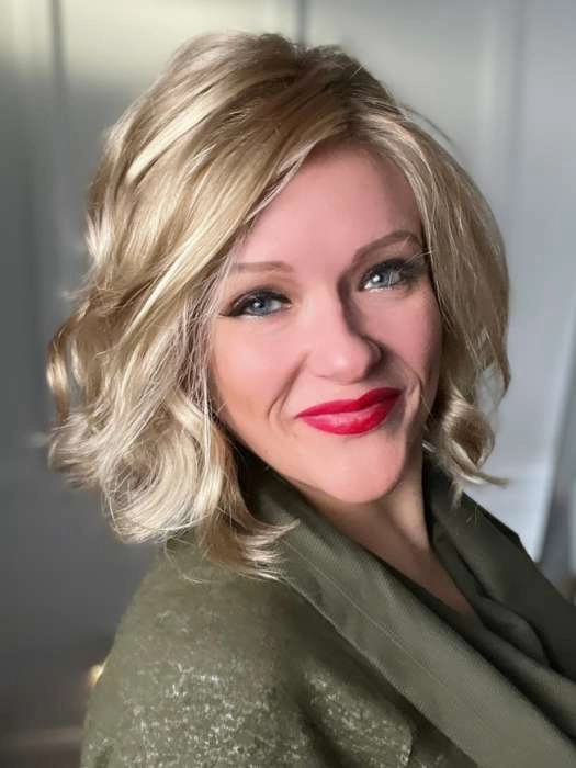 Soft and Subtle Average/Large | Synthetic Lace Front Wig (Mono Part)